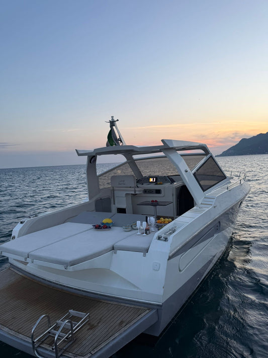 Ferretti 38 Prestige tour Amalfi Coast Full day All inclusive