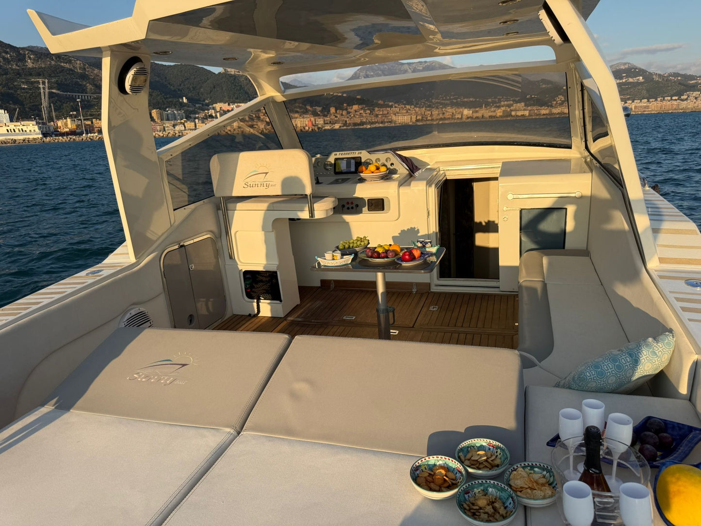 Ferretti 38 Prestige tour Amalfi Coast Full day All inclusive