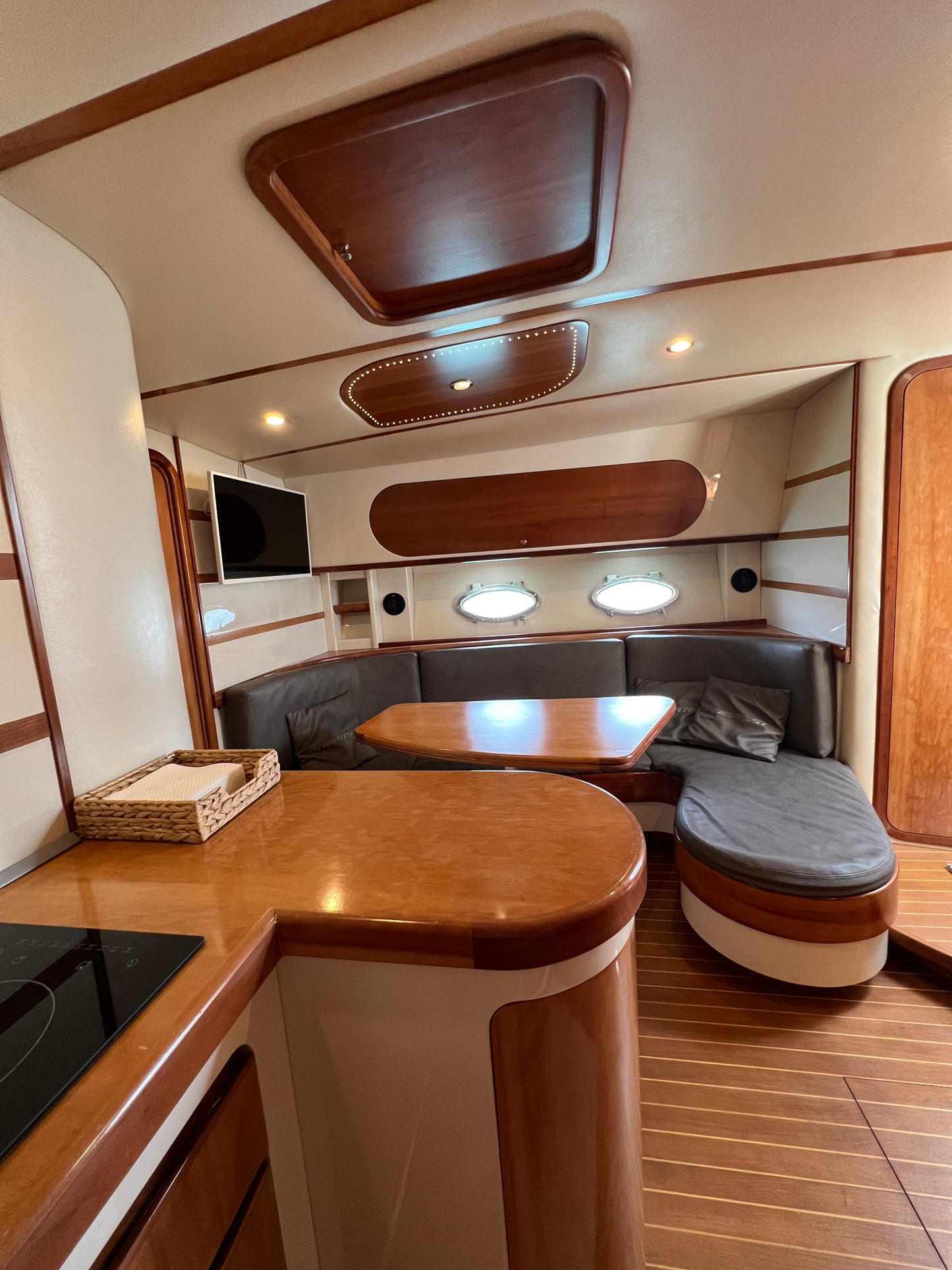 Yacht Mireja G50 Tour Amalfi Coast Full Day All inclusive