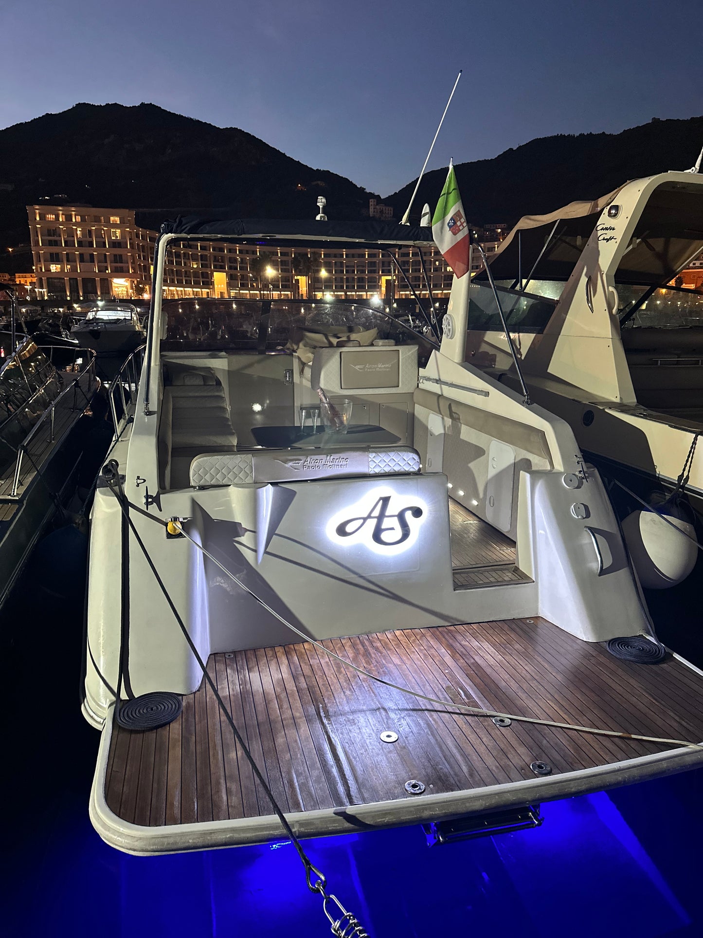 Airon Marine 34 Prestige Capri tour Full Day
