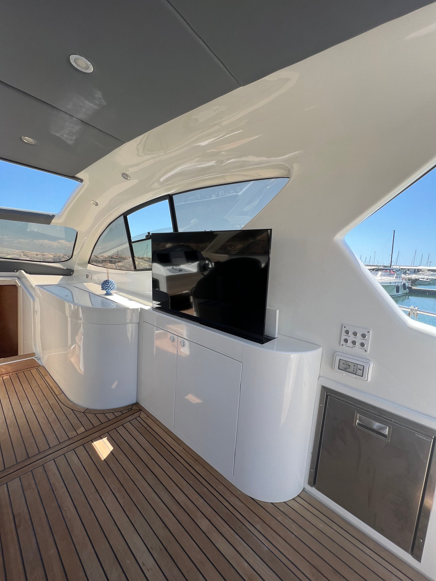 Yacht Mireja G50 Tour Amalfi Coast Full Day All inclusive